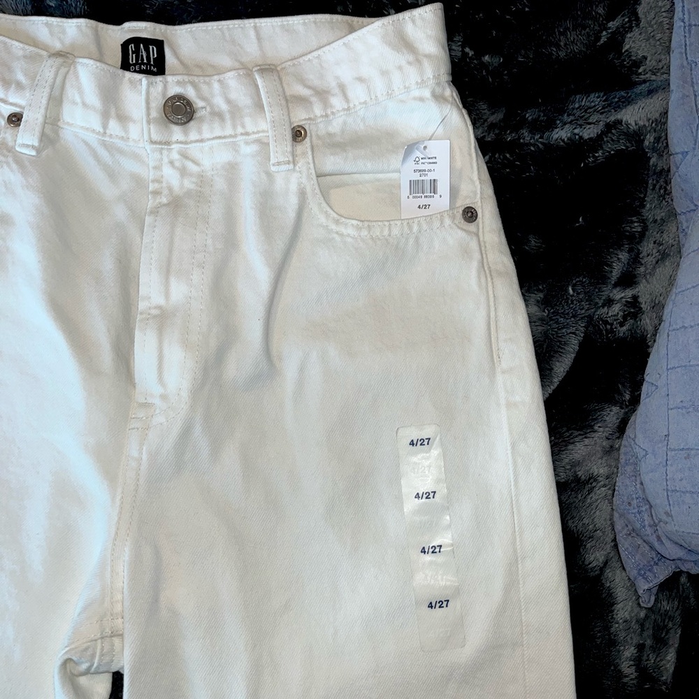 GAP- White Mom Jeans